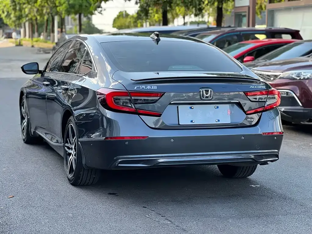 Honda Accord — фото 2