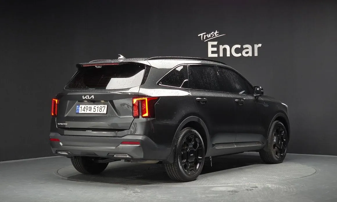 Kia Sorento — фото 8