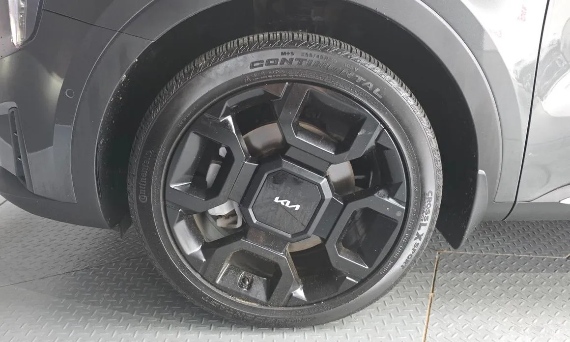 Kia Sorento — фото 9