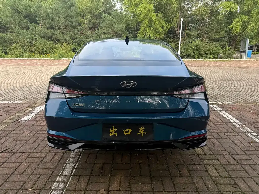 Hyundai Elantra — фото 8