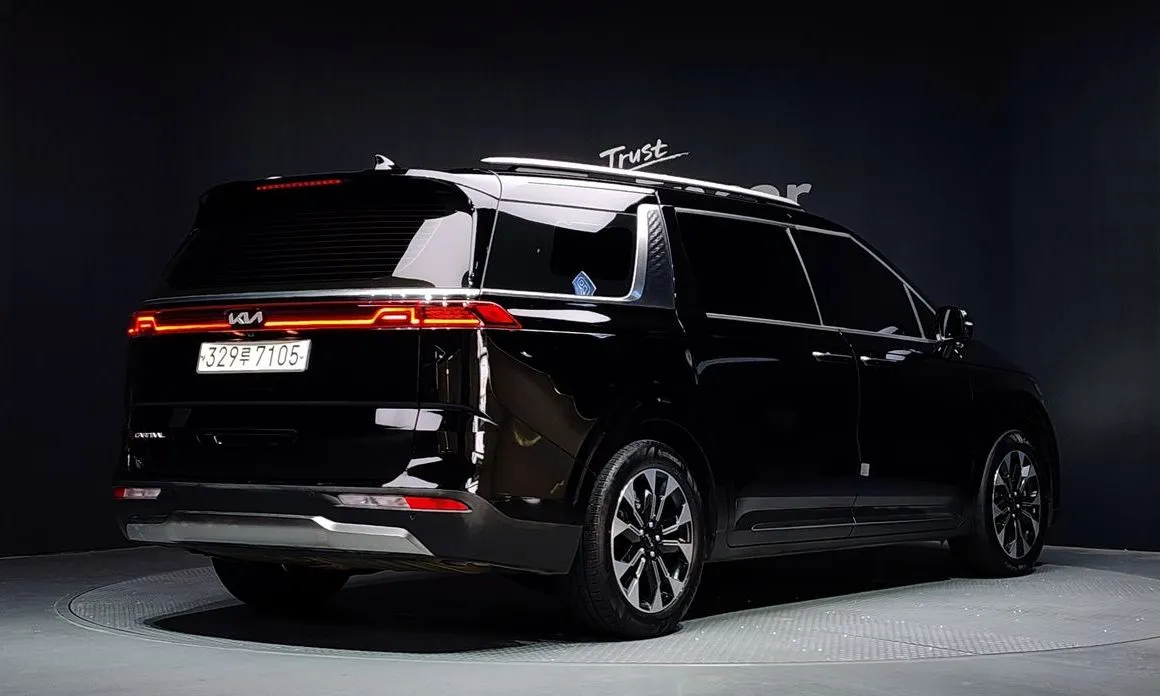 Kia Carnival — фото 3