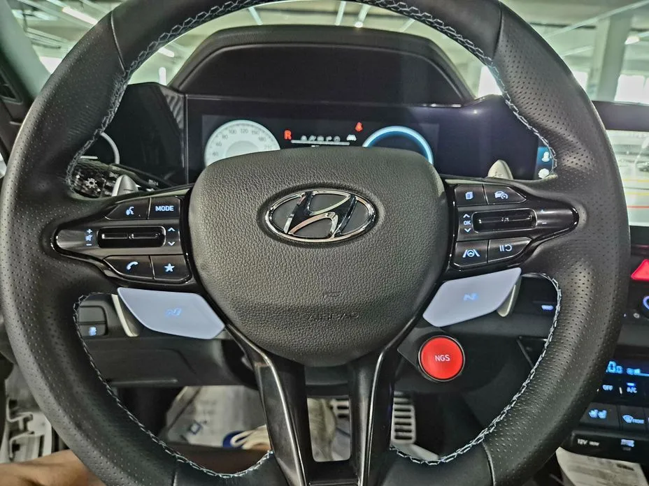 Hyundai AVANTE — фото 10