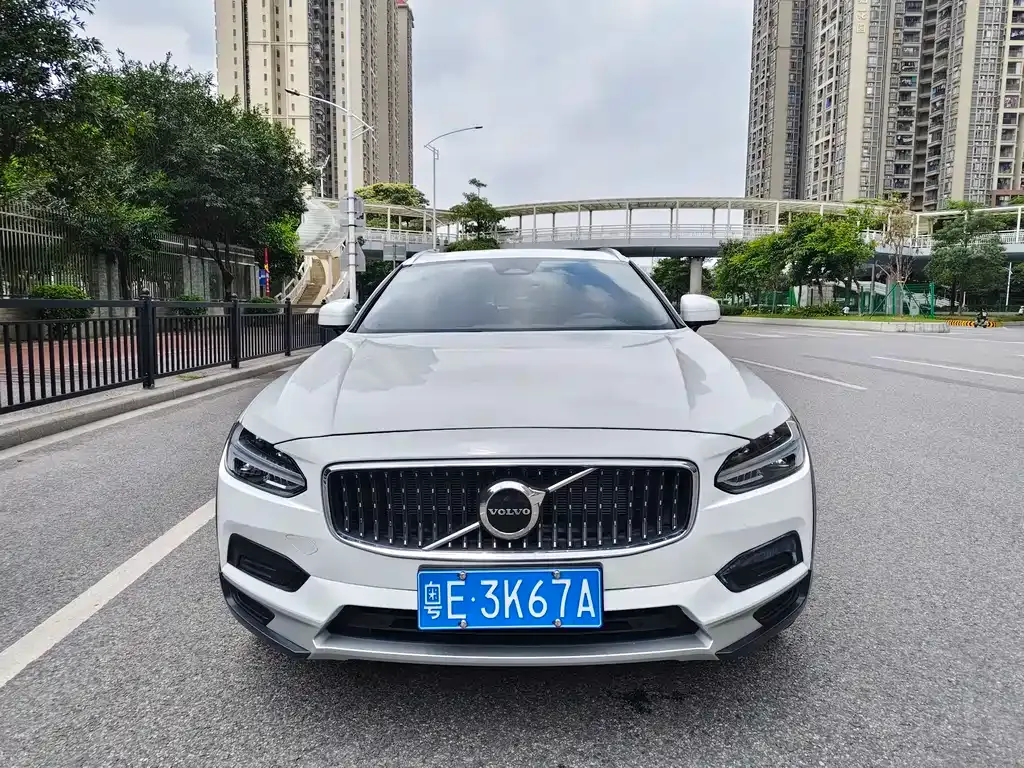Volvo V90 — фото 9