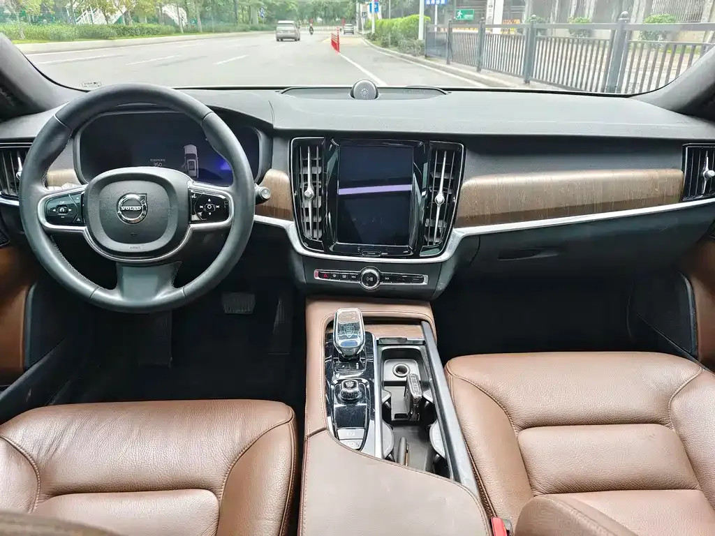 Volvo V90 — фото 3