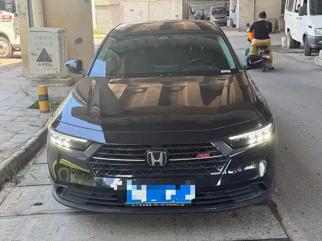 Honda Accord — фото 6