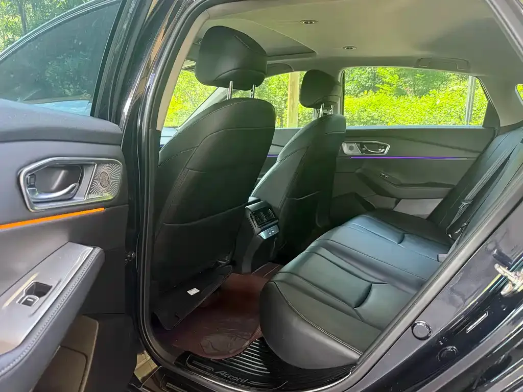 Honda Accord — фото 2
