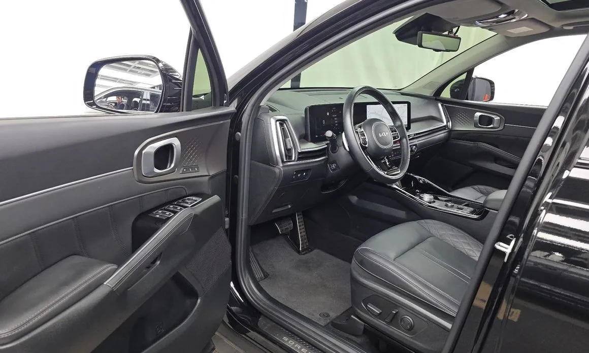 Kia Sorento — фото 7