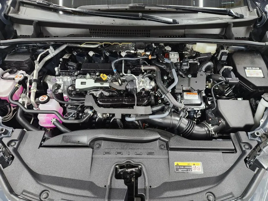 Toyota Prius — фото 10