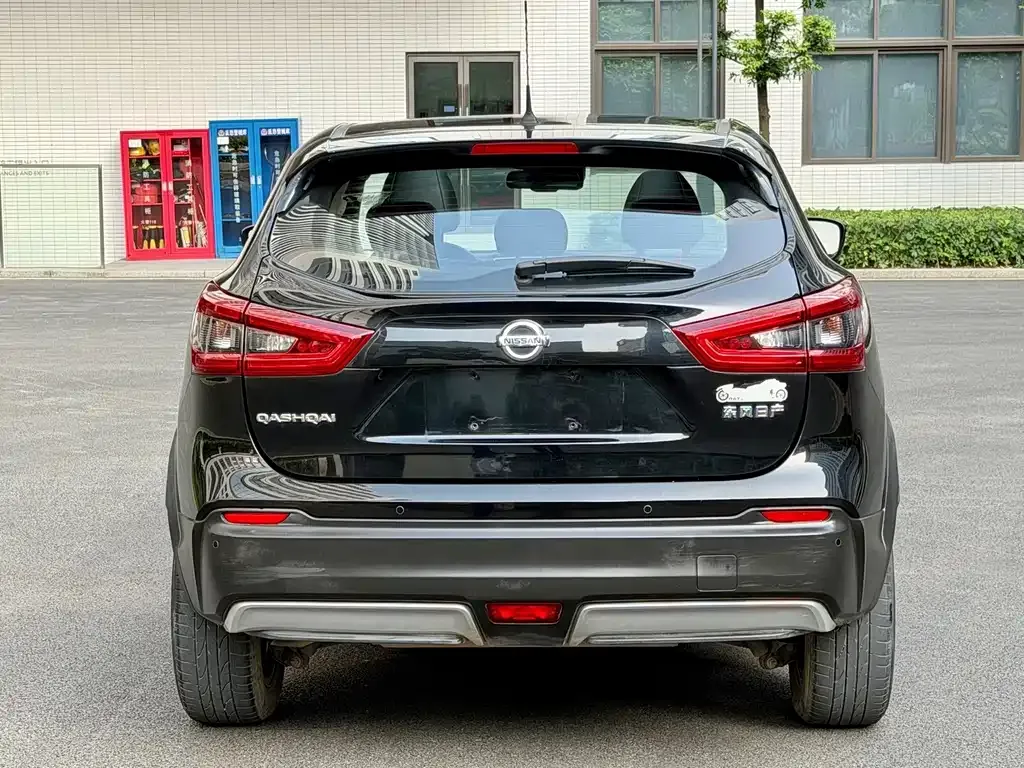 Nissan Qashqai — фото 5