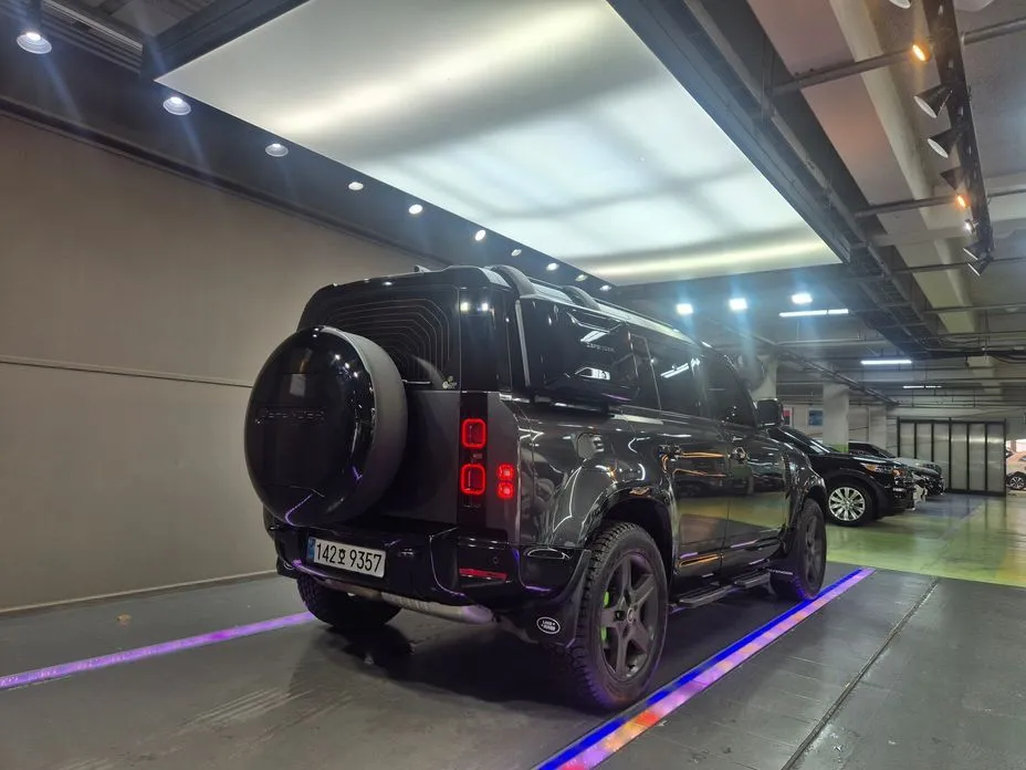 Land Rover Defender — фото 9