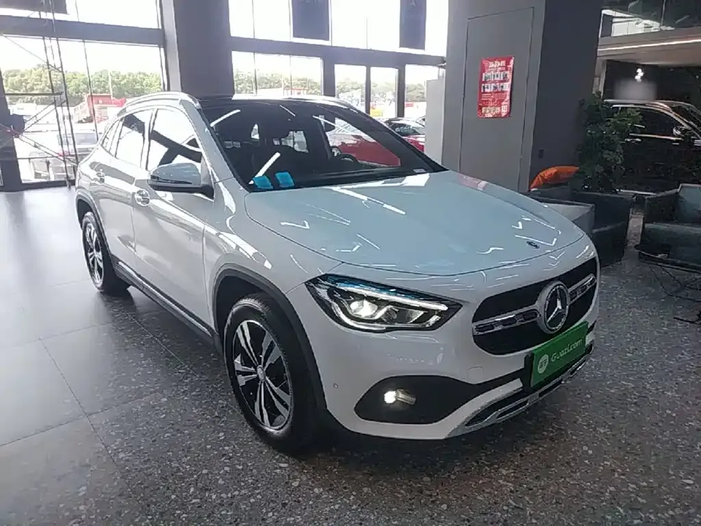 Mercedes-Benz GLA — фото 10