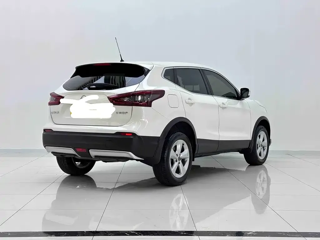 Nissan Qashqai — фото 6
