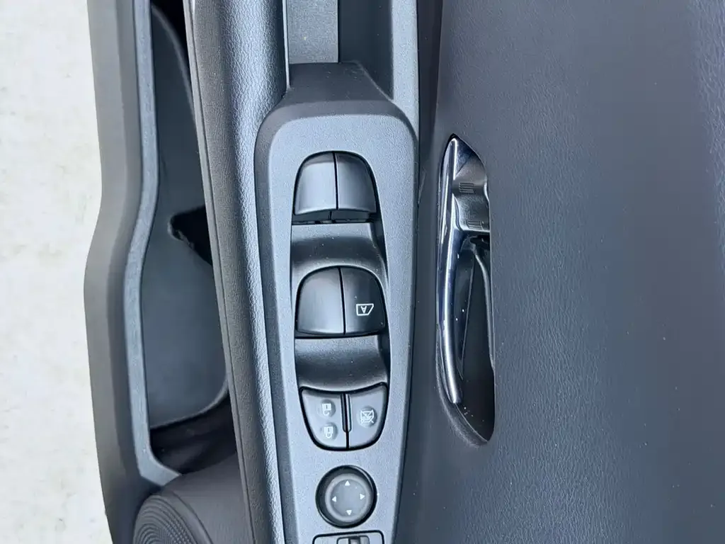 Nissan Kicks — фото 5