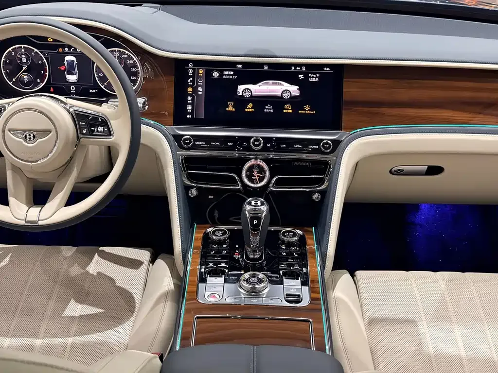 Bentley Flying Spur — фото 7