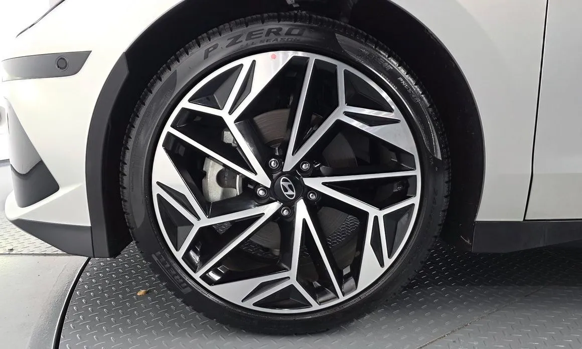 Hyundai Ioniq6 2023 из KR, фото 5