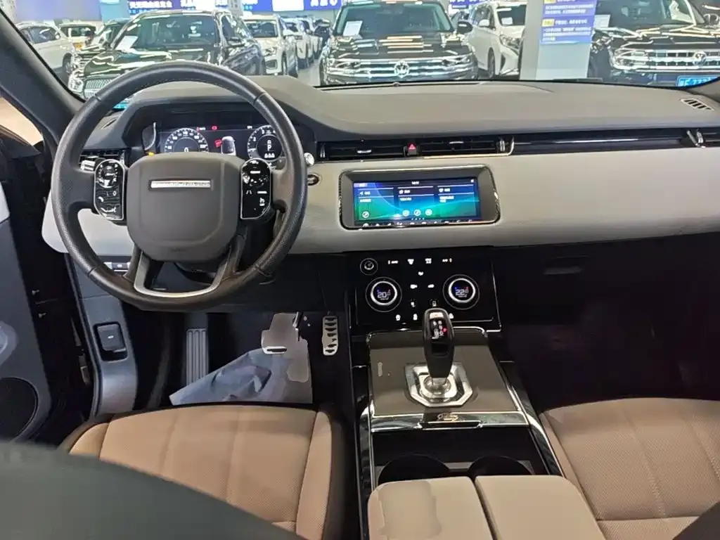 Land Rover Evoque — фото 9