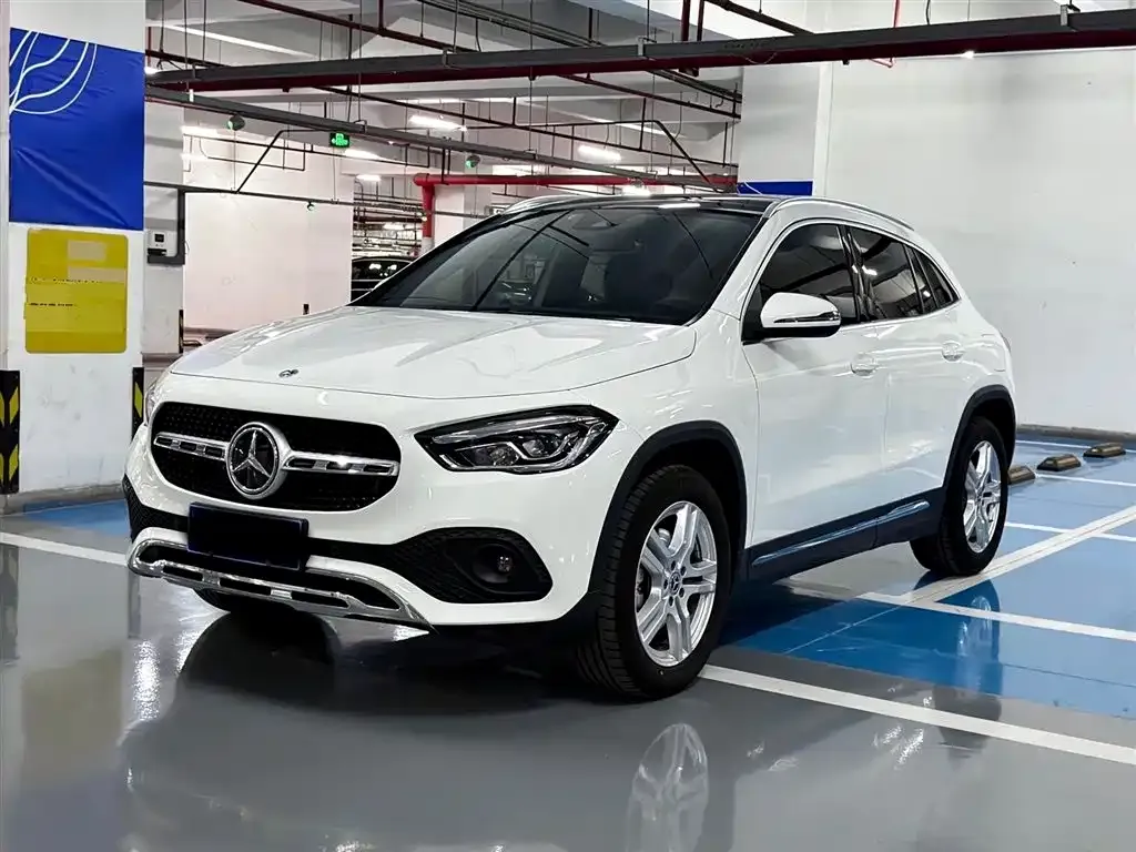 Mercedes-Benz GLA — фото 1