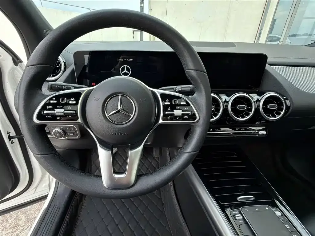 Mercedes-Benz GLA — фото 6