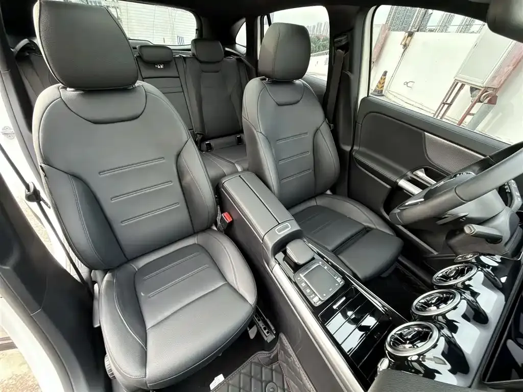 Mercedes-Benz GLA — фото 7
