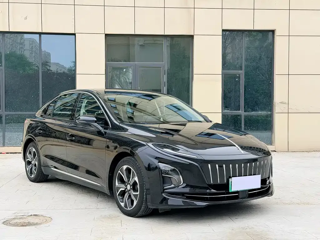 Hongqi E-QM5 — фото 4