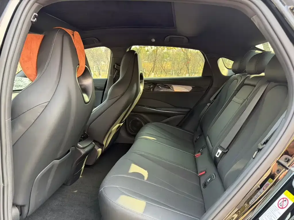 BYD Seal — фото 3