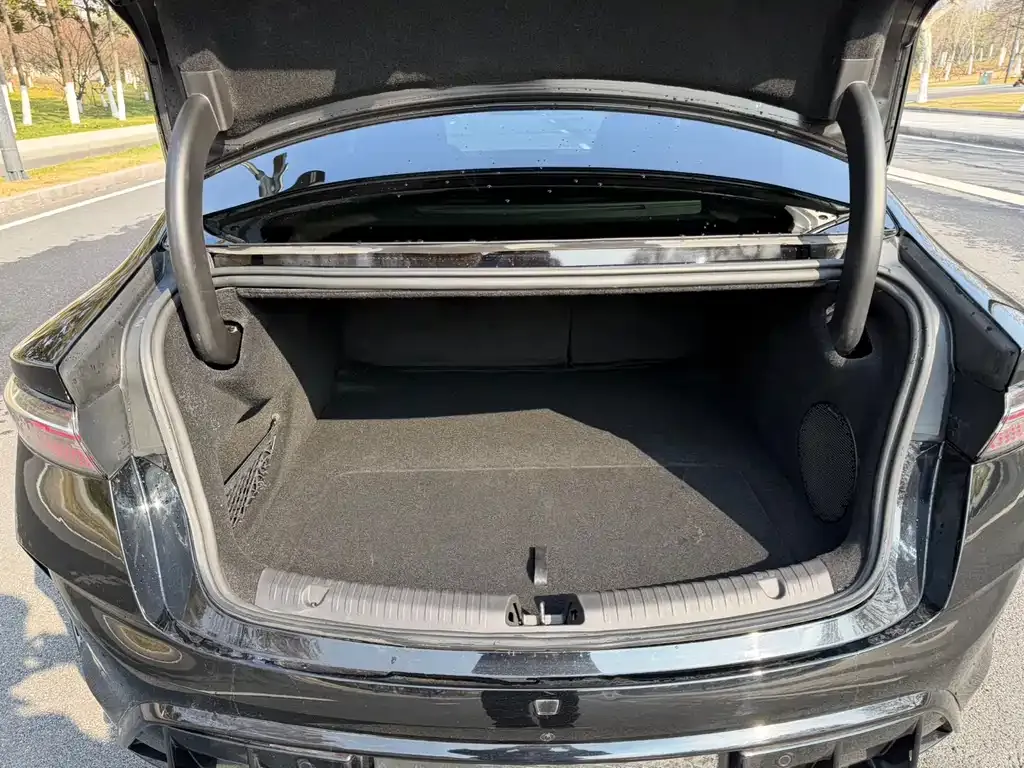 BYD Seal — фото 10