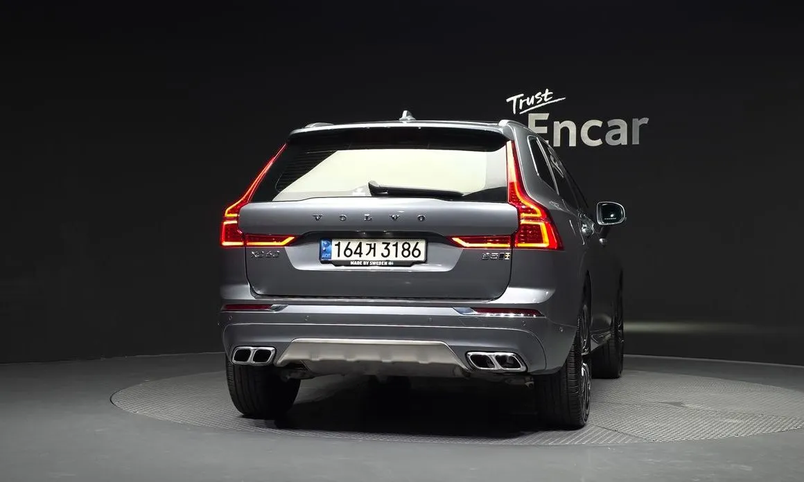 Volvo XC60 — фото 3