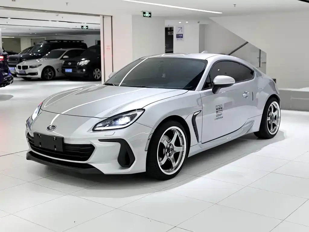 Subaru BRZ — фото 1