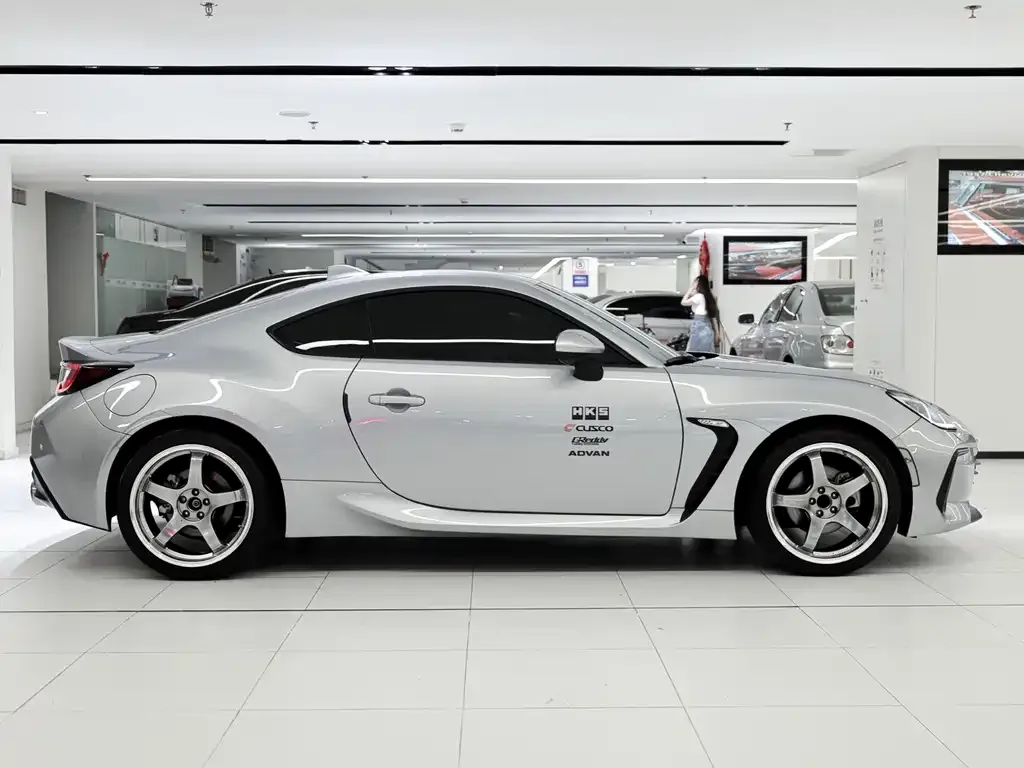Subaru BRZ — фото 3