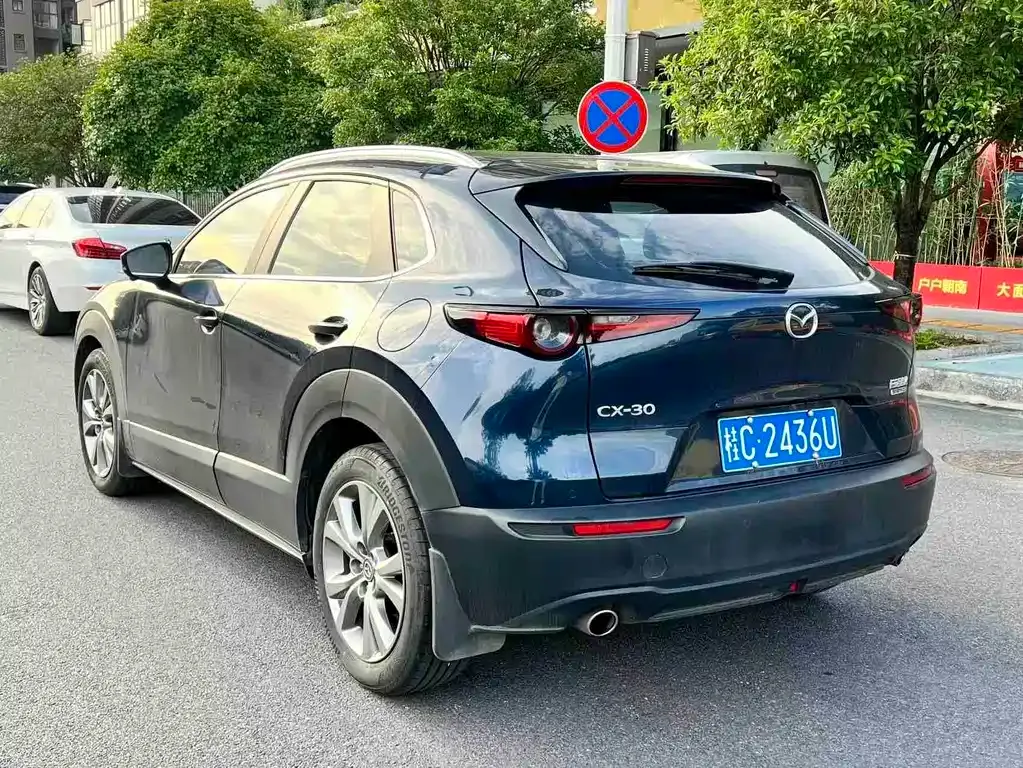Mazda CX-30 — фото 10