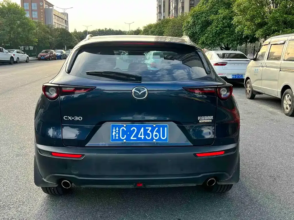 Mazda CX-30 — фото 8