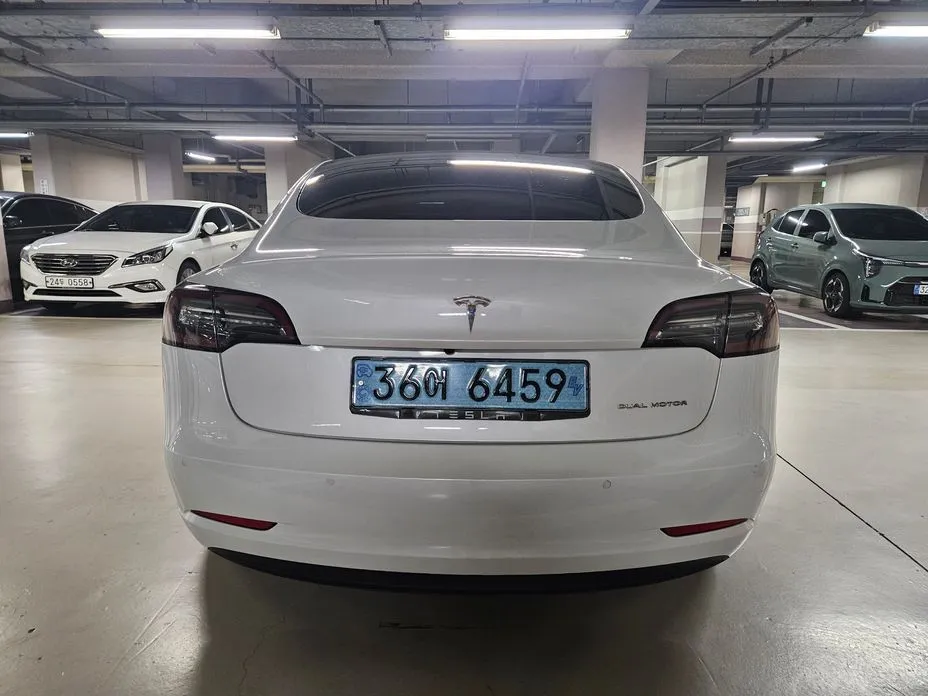 Tesla Model 3 — фото 7