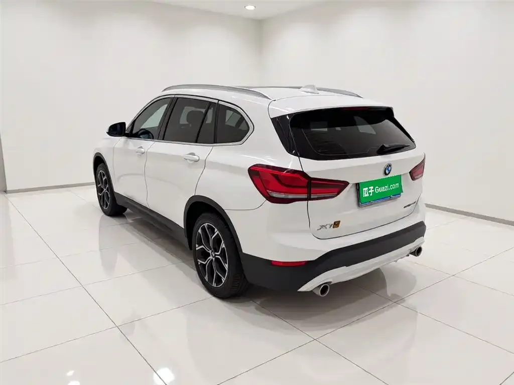 BMW X1 — фото 10