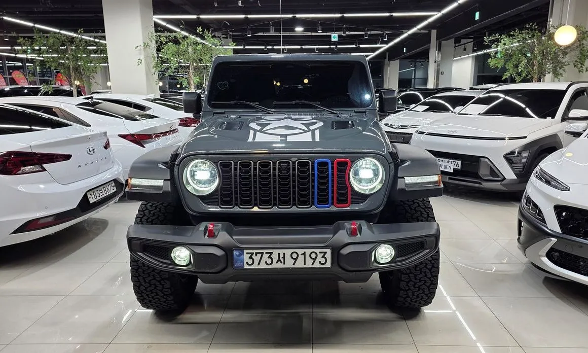 Jeep Wrangler — фото 1