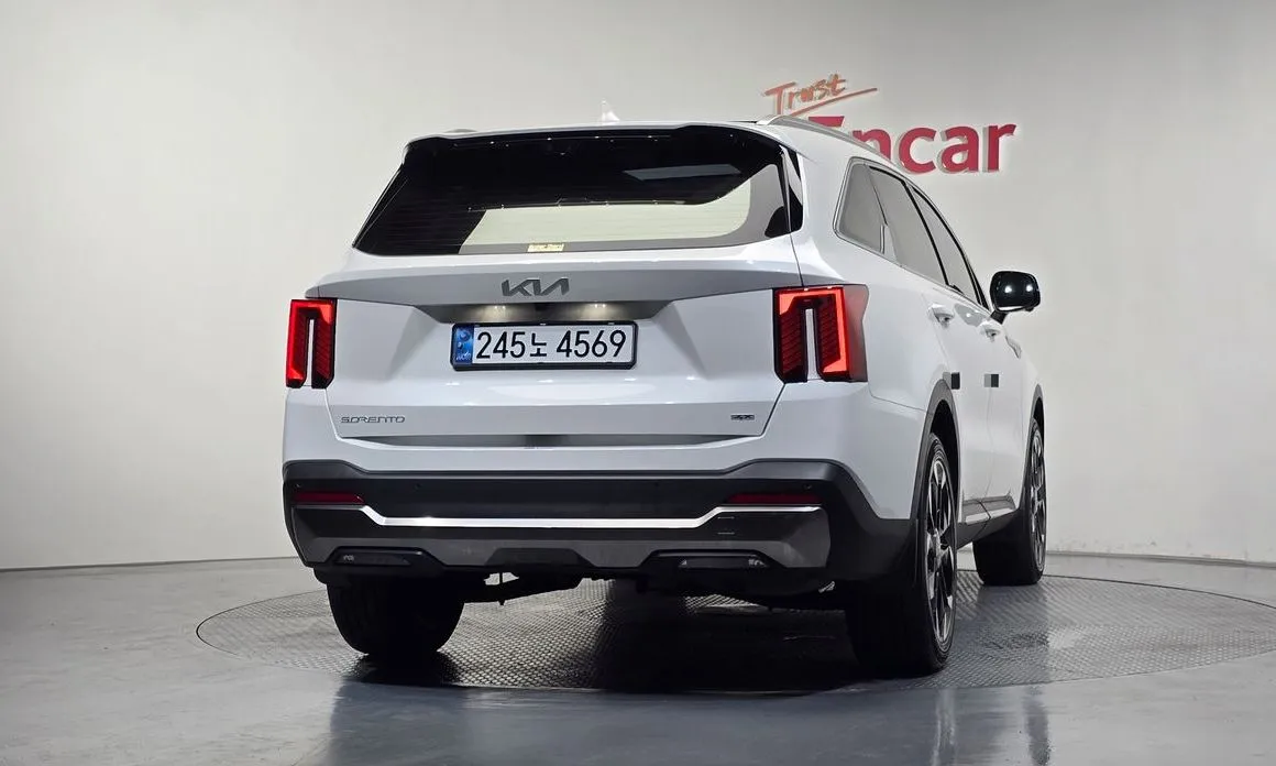 Kia Sorento — фото 10