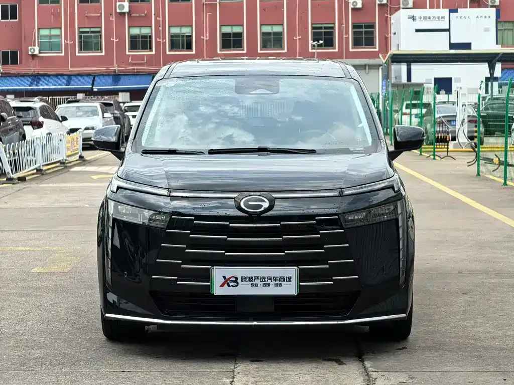 GAC Motor 传祺E8 PHEV — фото 9