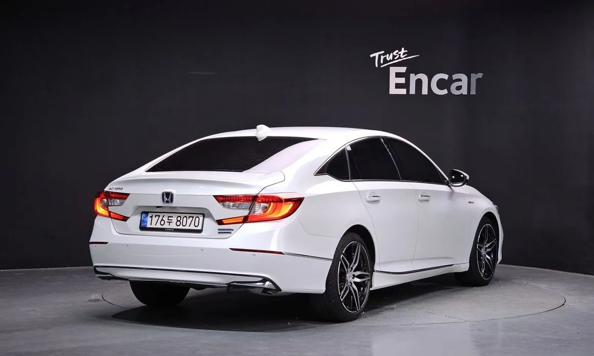 Honda Accord — фото 2