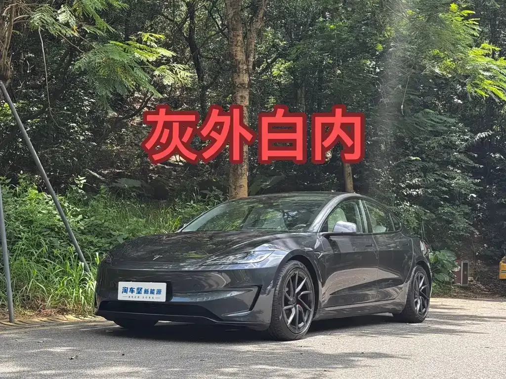 Tesla Model 3 — фото 1