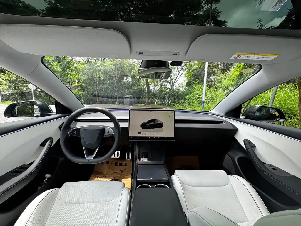 Tesla Model 3 — фото 6
