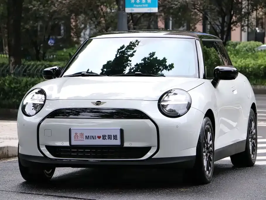 MINI Cooper EV — фото 10