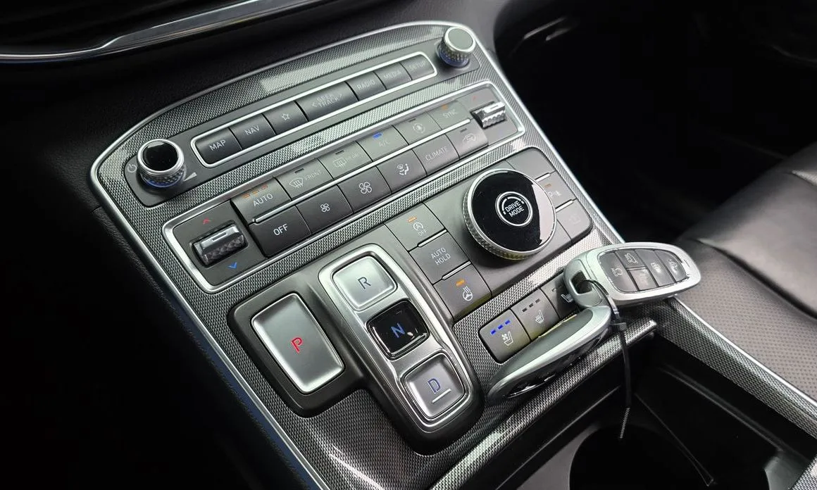 Hyundai Santafe — фото 10