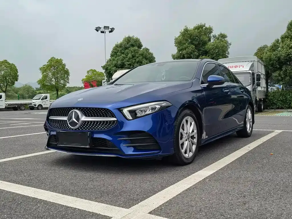 Mercedes-Benz A-Class — фото 1