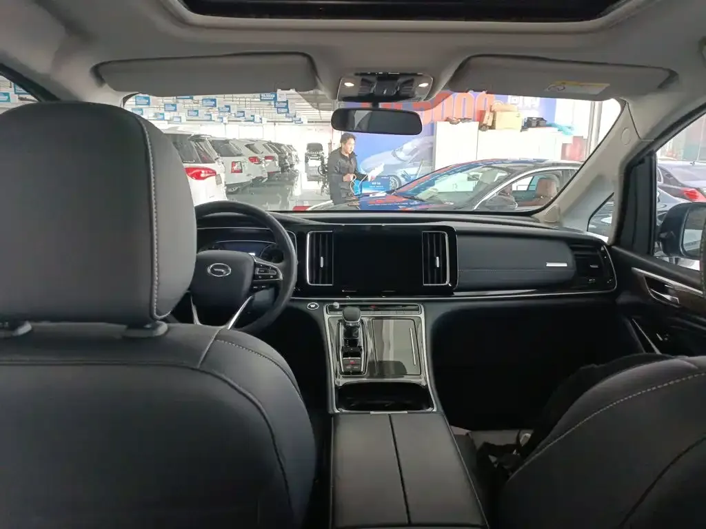 GAC Motor Trumpchi M8 — фото 3