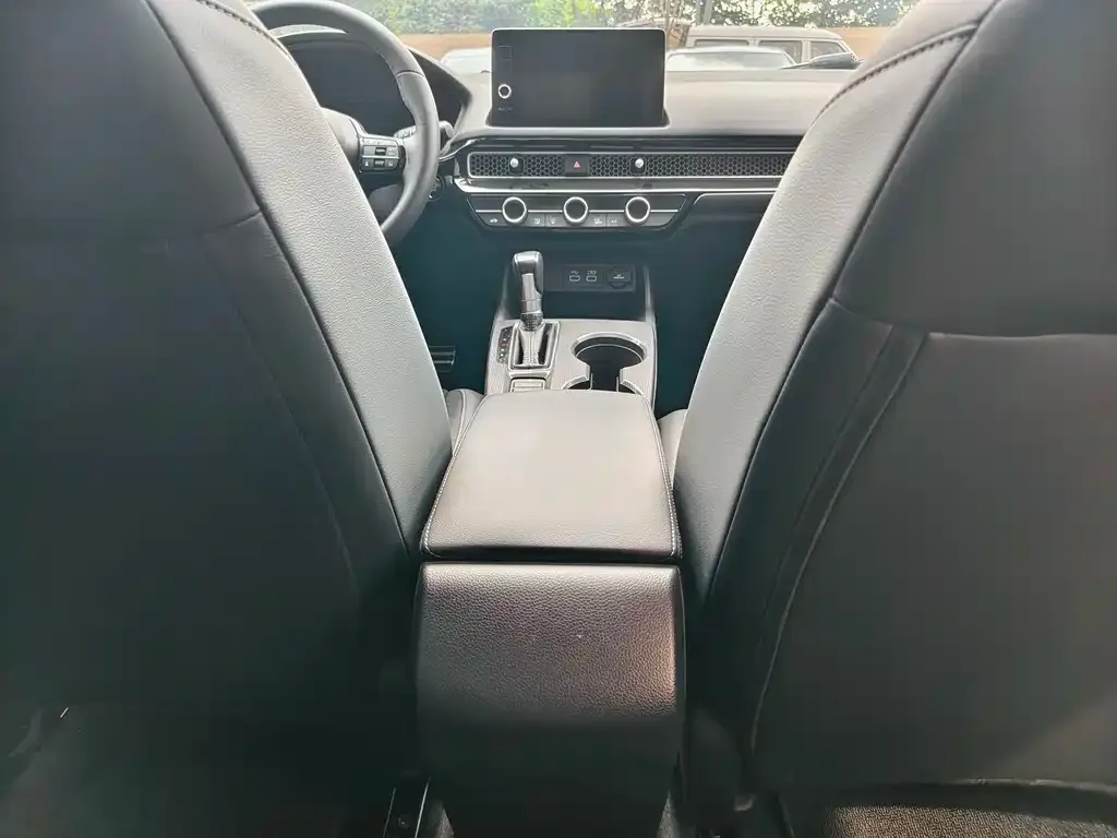 Honda Civic — фото 8