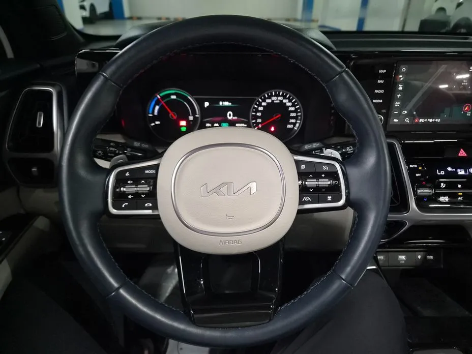 Kia Sorento — фото 9