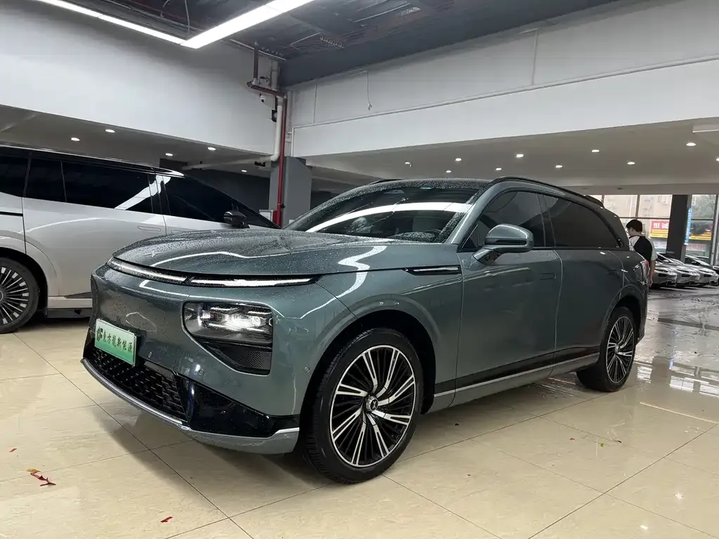XPeng G9