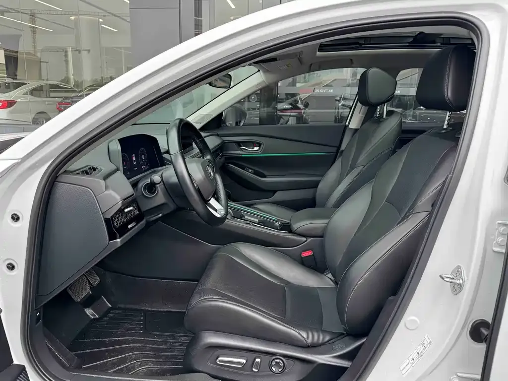 Honda Accord — фото 6