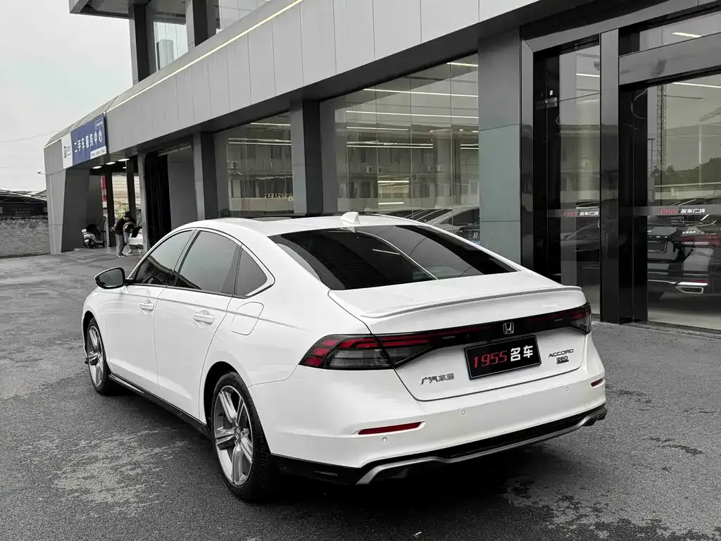 Honda Accord — фото 2