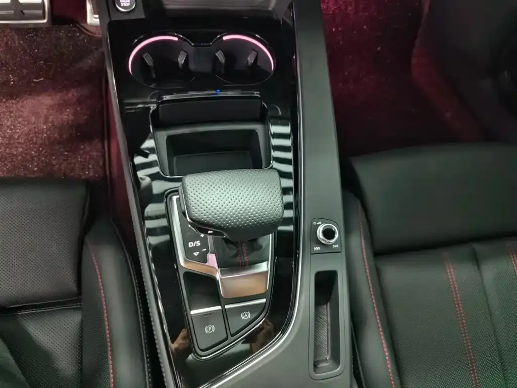 Audi A4L 2026 из CN, фото 3