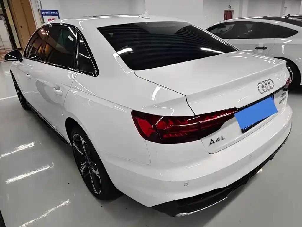 Audi A4L 2026 из CN, фото 4